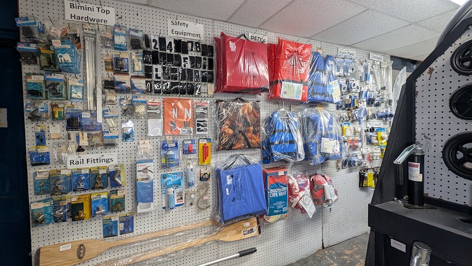 LifeJacketsbecks Life Jackets, Marine Supplies, Trailer Supplies, magictilt trailers, aluminum trailer parts, continental trailer, marine batteries, outboard parts, becksoutboardinc.com